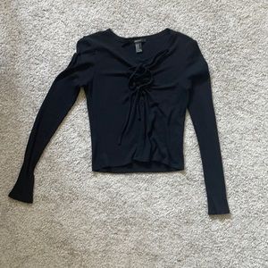 Size M Medium Forever 21 Black Tied Long Sleeved Crop Top